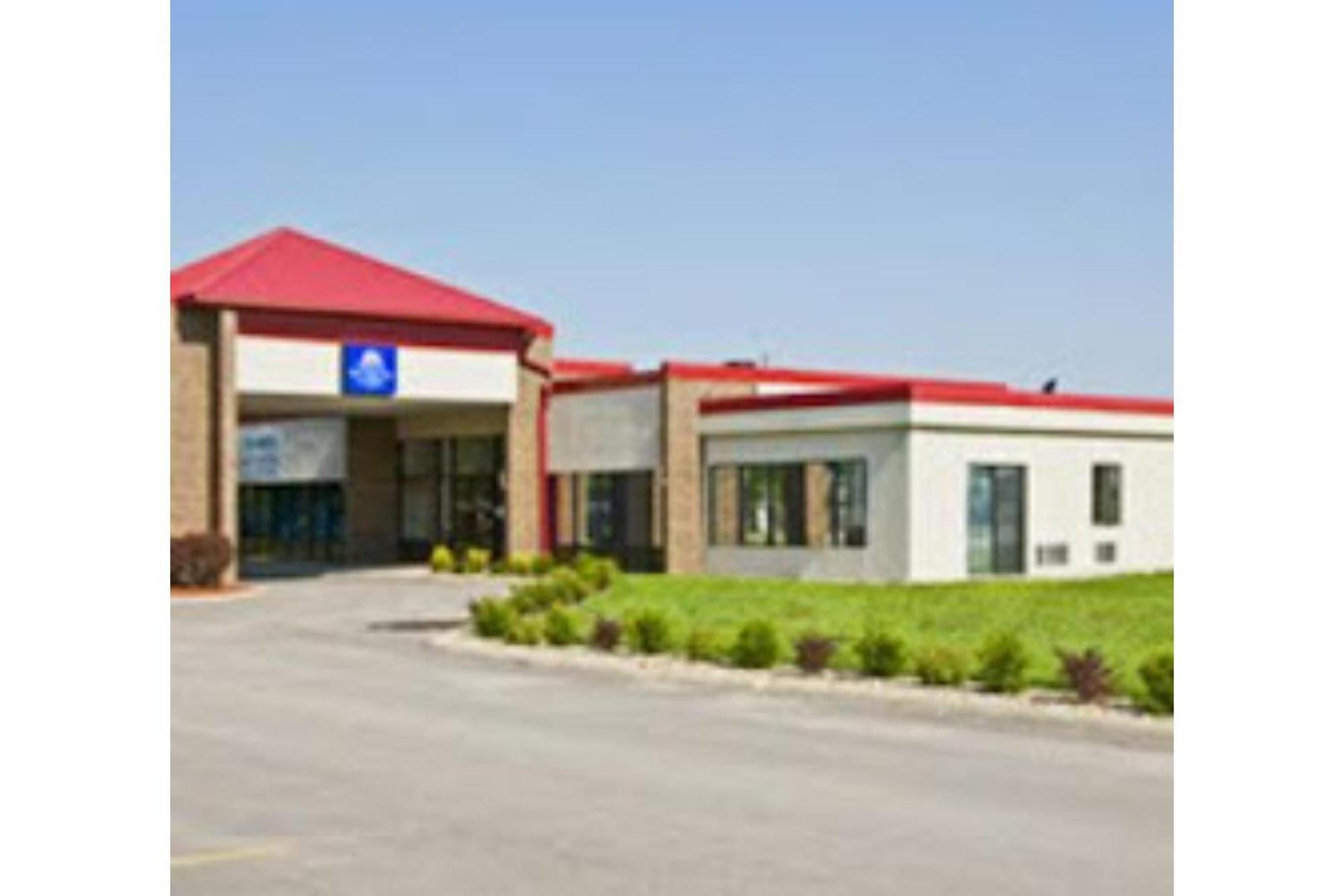 Fairview Inn By Oyo Hesston I-135 Екстер'єр фото