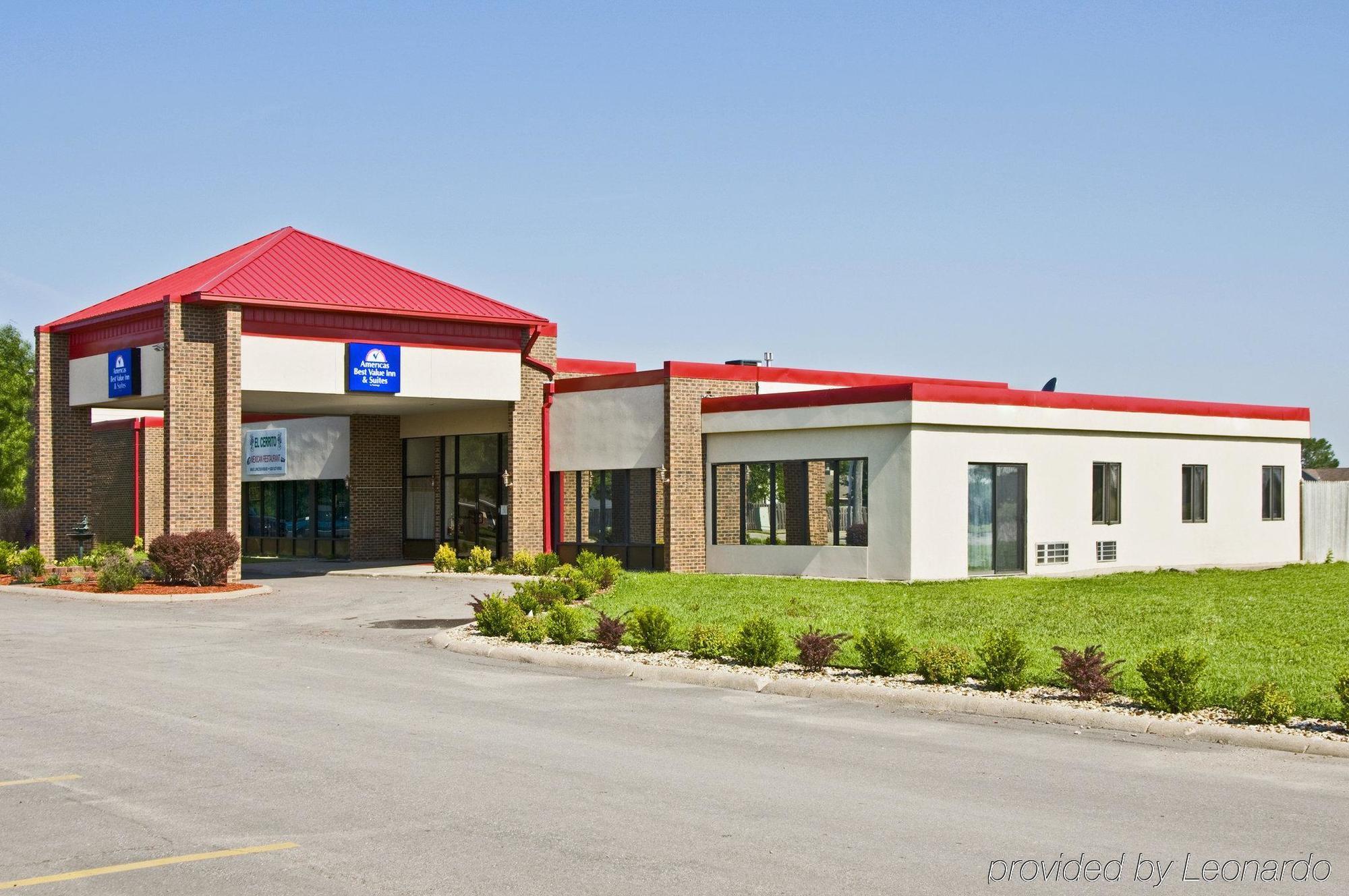 Fairview Inn By Oyo Hesston I-135 Екстер'єр фото